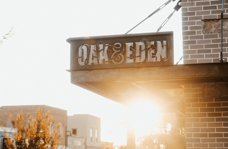 Orange: Best American Made Whiskey – Oak and Eden.